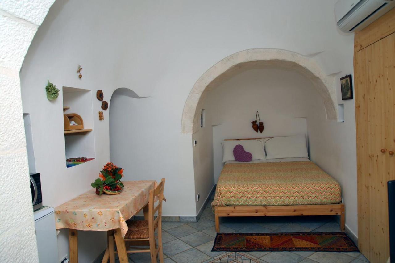Bed and Breakfast Trullo Al Monte Ceglie Messapica Exterior foto